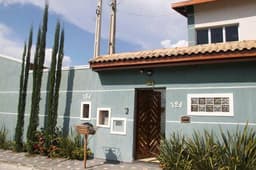 Lindíssima casa no vila branca sobrado com piscina, sauna
