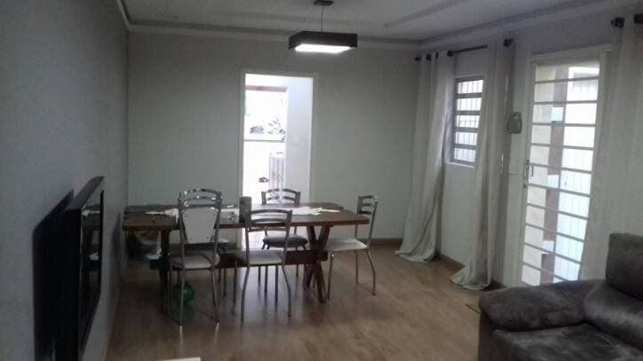 CASA NO PQ ITAMARATY COM EDICULA EM JACAREI - SP — foto 9