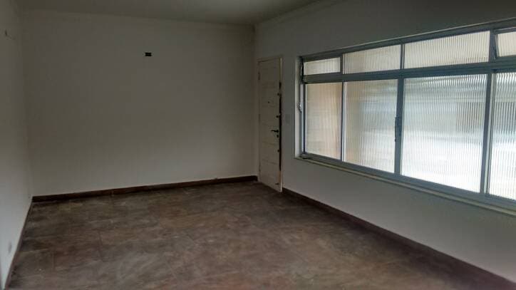 LINDA CASA NO CENTRO DE JACAREÍ PARA VENDA — foto 14