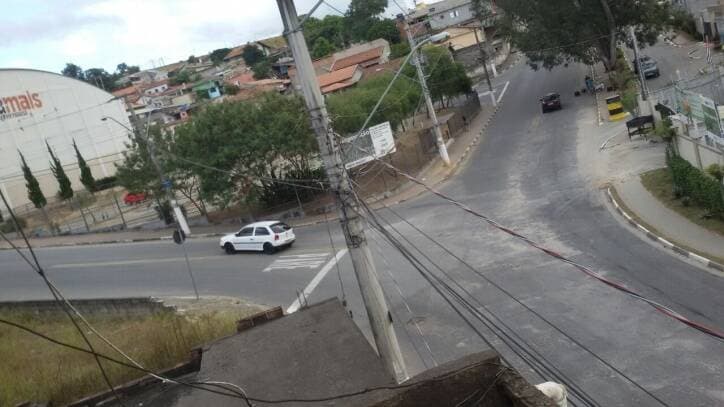CASA COM PONTO DE COMERCIO JACAREÍ SP — foto 7