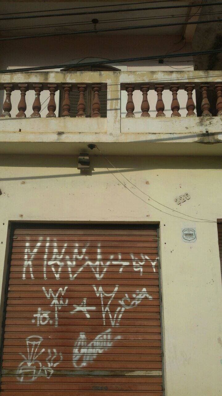 CASA COM PONTO DE COMERCIO JACAREÍ SP — foto 8