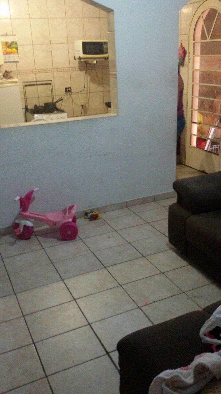 CASA COM PONTO DE COMERCIO JACAREÍ SP — foto 10