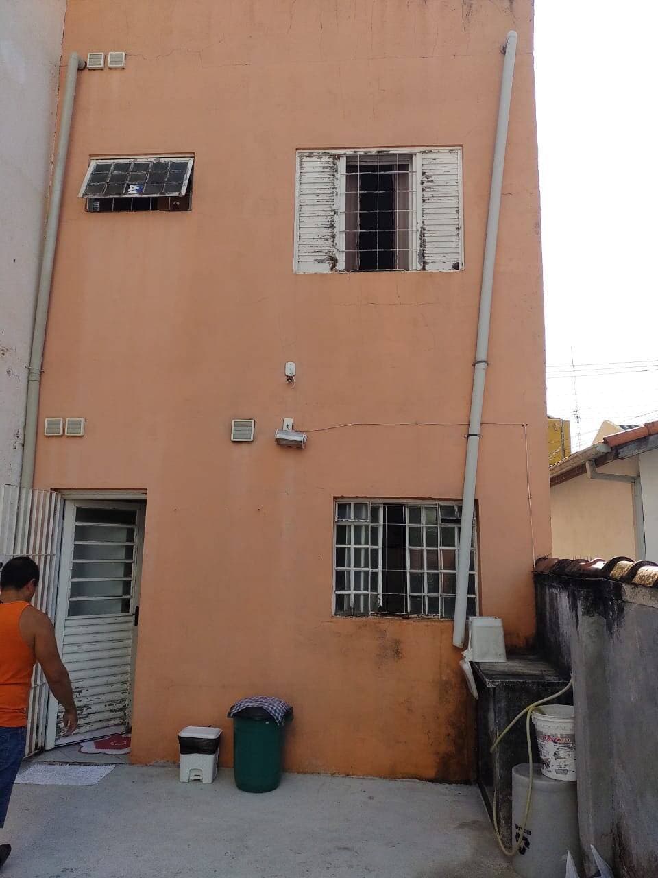 IMOVEL COM 2 PONTOS COMERCIAIS NO CENTRO PARA VENDA JACAREÍ SP — foto 15