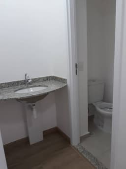 SALA COMERCIAL BOULEVARD JACAREÍ SP ACEITA IMÓVEL DE MENOR
