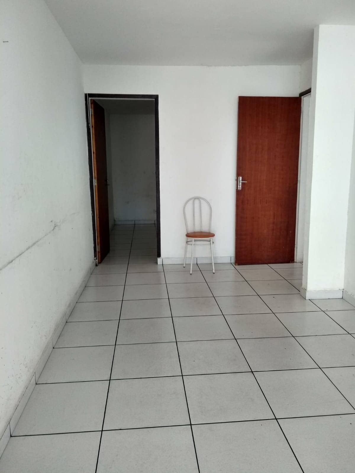 CASA RESIDENCIAL OU COMERCIAL NA RUA BARÃO DE JACAREÍ SP — foto 2