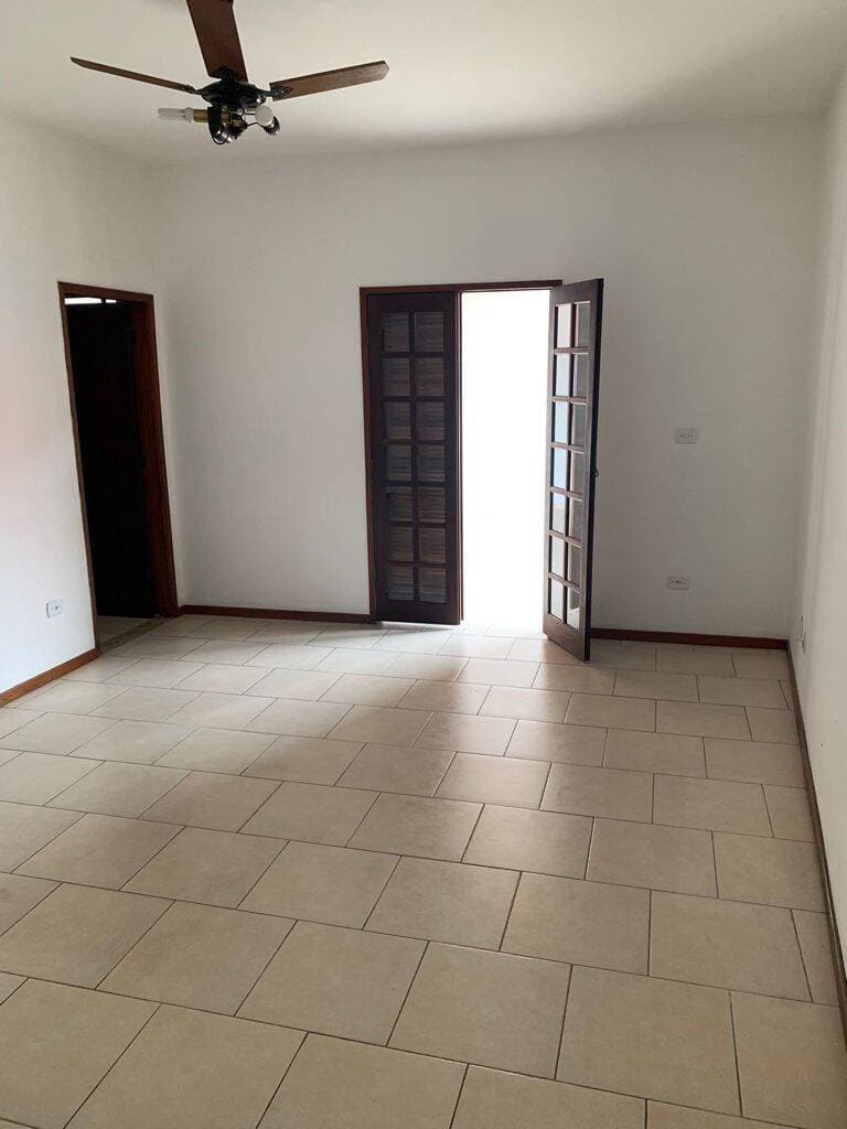 CASA COMERCIAL NO CENTRO DE JACAREÍ SP — foto 15