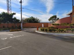 CASA NO CONDOMINIO JEQUITIBA PQ SANTO ANTONIO/MARIA AMELIA