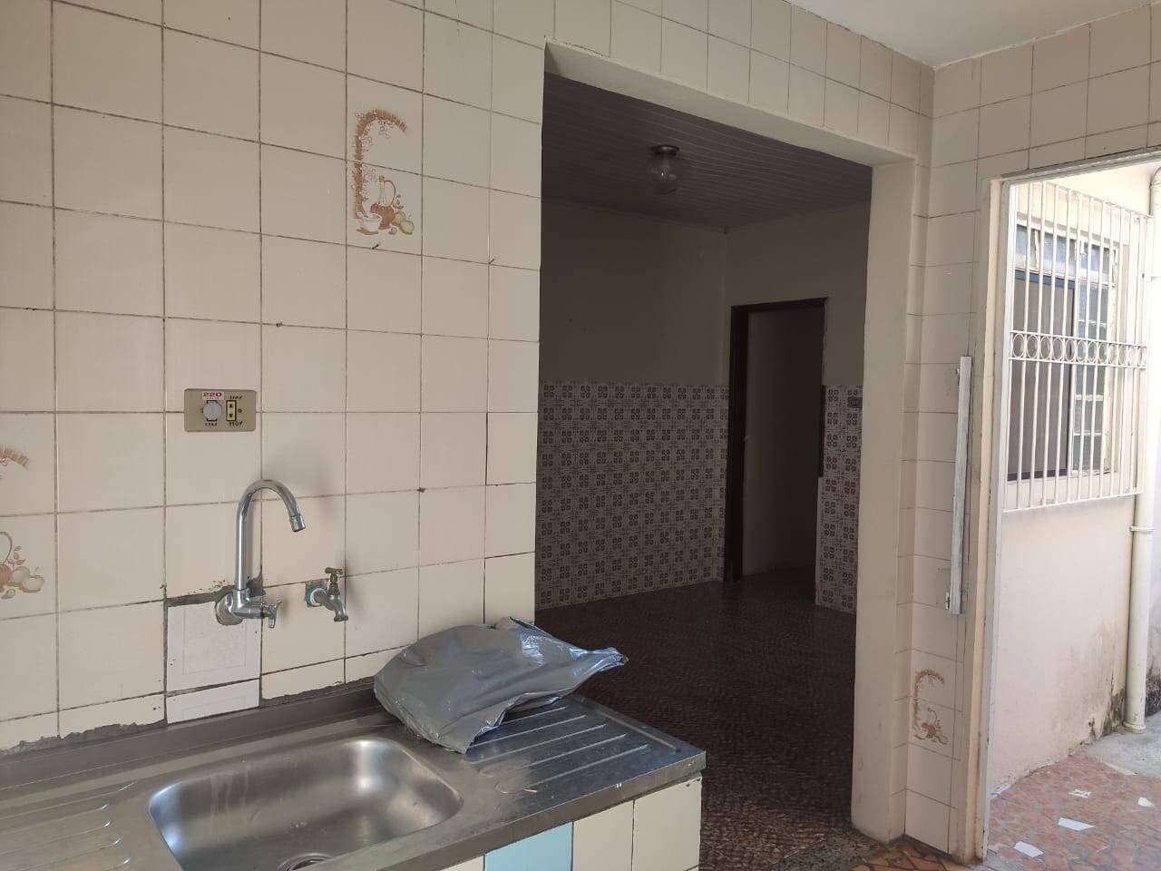 CASA NO JD DINDINHA JACAREÍ SP — foto 1