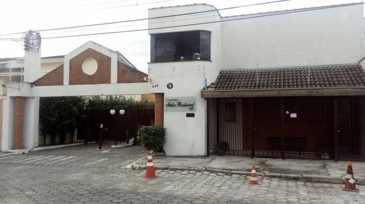 CASA NO COND. ITÁLIA BOULEVARD  JACAREÍ — foto 1