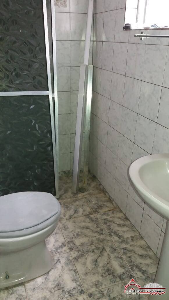 CASA E PONTO COMERCIAL P/ VENDA PROX AO BOMBEIRO JACAREÍ SP — foto 13