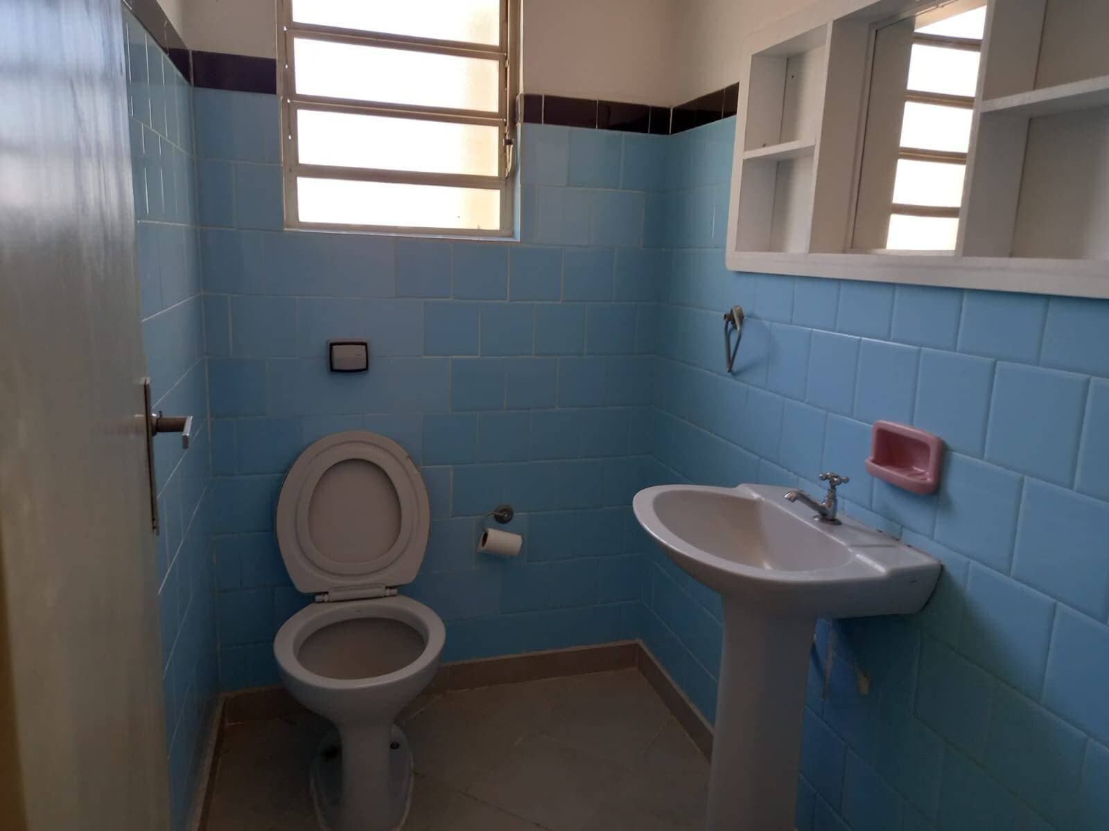 CASA RESIDENCIAL OU COMERCIAL NO CENTRO DE JACAREÍ SP — foto 4