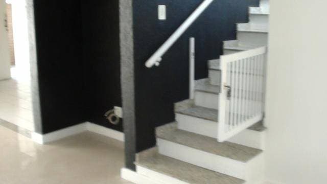 CASA DE CONDOMINIO NO JD SANTA MARIA JACAREÍ SP — foto 2