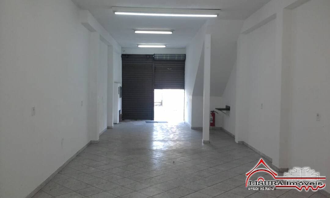 SALÃO COMERCIAL NO CENTRO DE JACAREÍ SP PARA LOCAÇÃO — foto 2