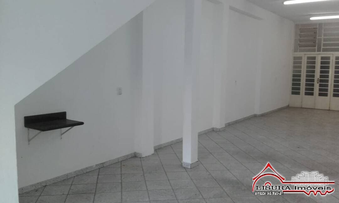 SALÃO COMERCIAL NO CENTRO DE JACAREÍ SP PARA LOCAÇÃO — foto 13