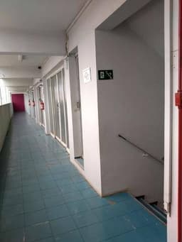 SALA COMERCIAL 45 M² EM GALERIA NO CENTRO DE JACAREÍ SP