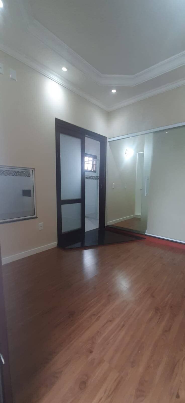 CASA NO SANTA PAULA JACAREÍ SP — foto 14