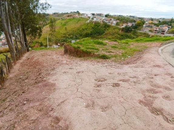TERRENO GRANDE DE 490 M² NO JD COLINAS — foto 3