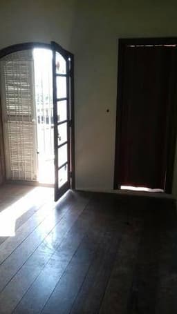 SALA COMERCIAL PARA LOCAÇÃO NO CENTRO DE JACAREÍ SP