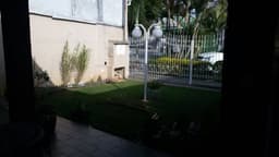 CASA NO JD FLORIDA JACAREÍ PODE SER RESIDENCIAL / COMERCIAL