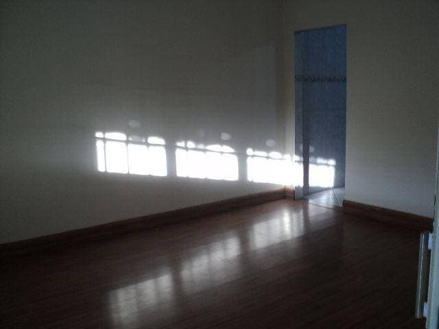 CASA NO CENTRO DE JACAREÍ SP VILA MARTINES — foto 3