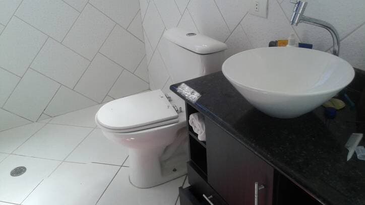 CASA NA VILA APRAZÍVEL NO CENTRO DE JACAREÍ SP — foto 5