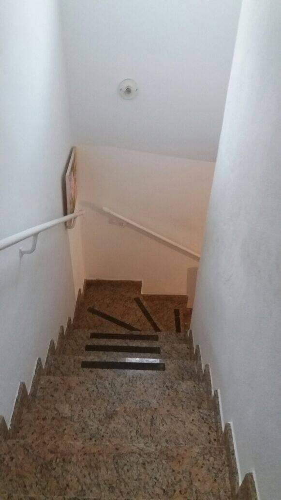 LINDA CASA NO CONDOMÍNIO TOPÁZIO JACAREÍ SP — foto 1