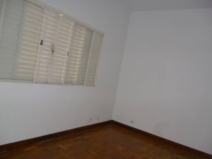 CASA GRANDE NO CENTRO DE JACAREI PARA VENDA — foto 11