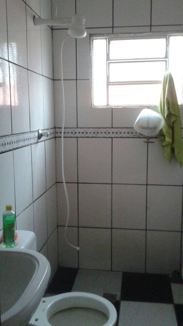 CASA NO PQ MEIA LUA JACAREÍ SP — foto 14
