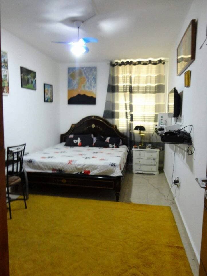 LINDA CASA NO CENTRO / JD BELA VISTA JACAREÍ SP COM PISCINA — foto 1
