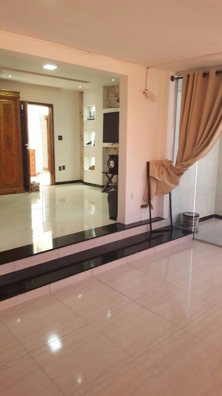 LINDA CASA NO CENTRO / JD BELA VISTA JACAREÍ SP COM PISCINA — foto 2
