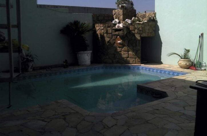 LINDA CASA NO CENTRO / JD BELA VISTA JACAREÍ SP COM PISCINA — foto 7