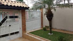 LINDA CASA NO VILA FORMOSA JACAREÍ SP PRÓXIMO AO CENTRO