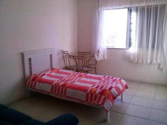 APARTAMENTO NO CENTRO DE JACAREÍ SP MUITA ÁREA VERDE — foto 2