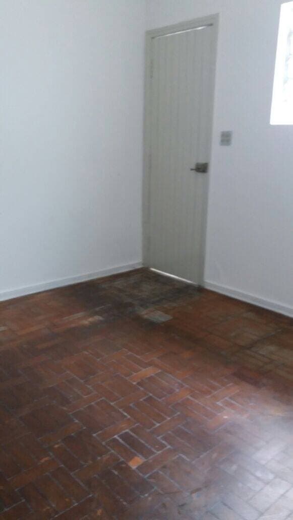 CASA COMERCIAL NO CENTRO DE JACAREÍ SP EM FRENTE AO FÓRUM — foto 5