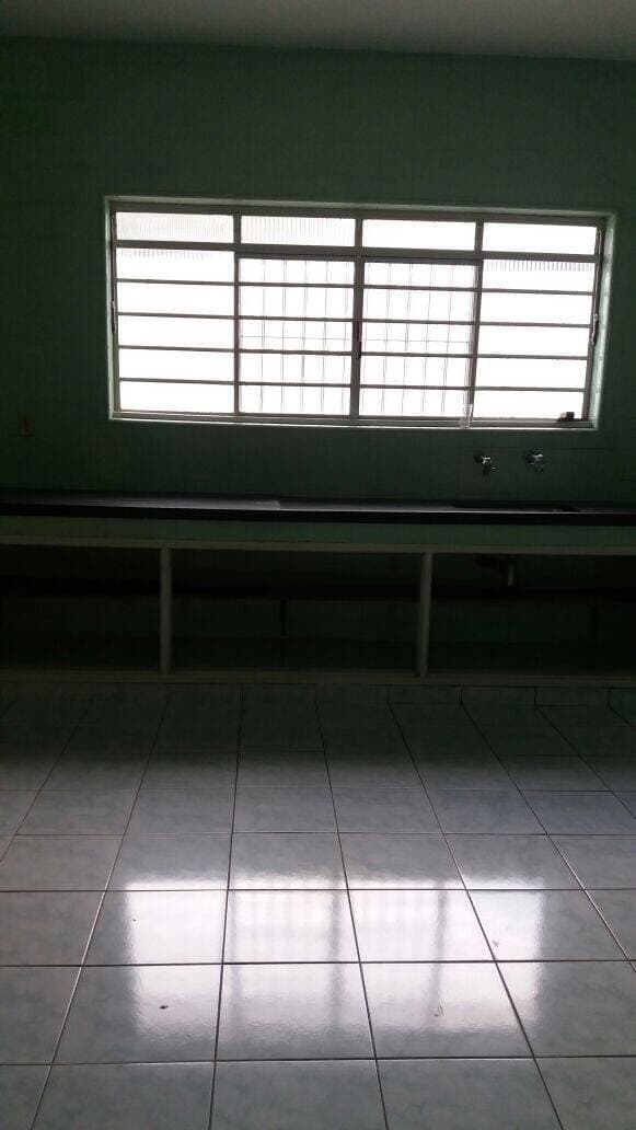 CASA COMERCIAL NO CENTRO DE JACAREÍ SP EM FRENTE AO FÓRUM — foto 6