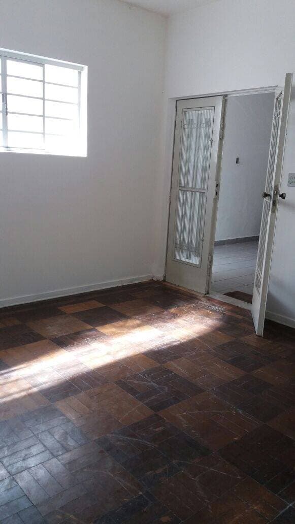 CASA COMERCIAL NO CENTRO DE JACAREÍ SP EM FRENTE AO FÓRUM — foto 11