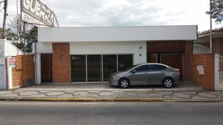 CASA COMERCIAL NO CENTRO DE JACAREÍ SP EM FRENTE AO FÓRUM — foto 13