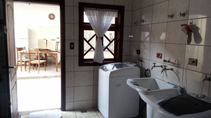 LINDA CASA NO JD SANTA MARIA JACAREÍ SP — foto 12