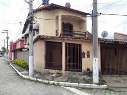CASA NO JD EMILIA JACAREÍ SP PARA VENDA 4 DORMITÓRIOS