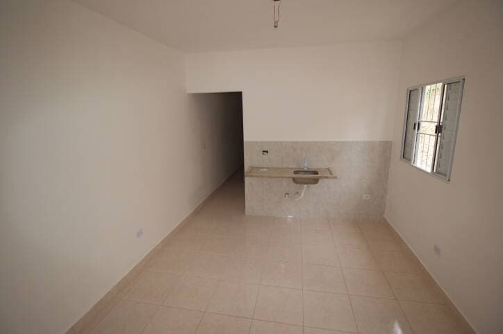 CASA NOVA NO IGARAPES JACAREÍ SP — foto 1