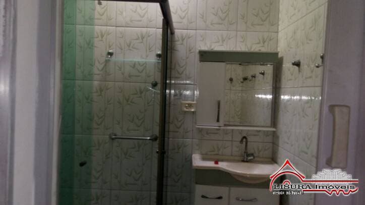 CASA NO CENTRO DE JACAREÍ -SP PARA VENDA — foto 15