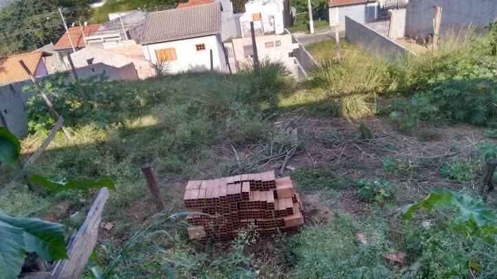 TERRENO NA DIVISA DO CENTRO COM O PQ SANTO ANTONIO COM 386M2 — foto 2