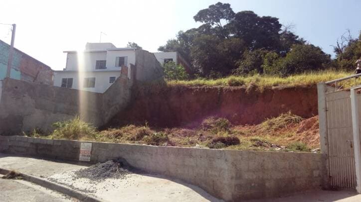 TERRENO INTEIRO NO PQ DOS PRINCIPES JACAREÍ SP — foto 2