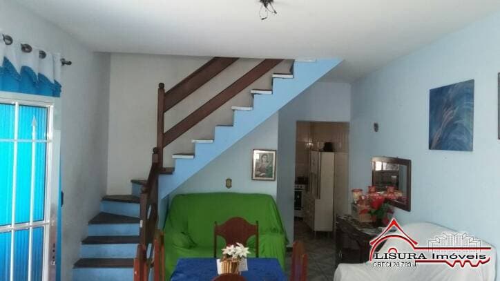 CASA NO PQ IMPERIAL JACAREÍ SP — foto 3
