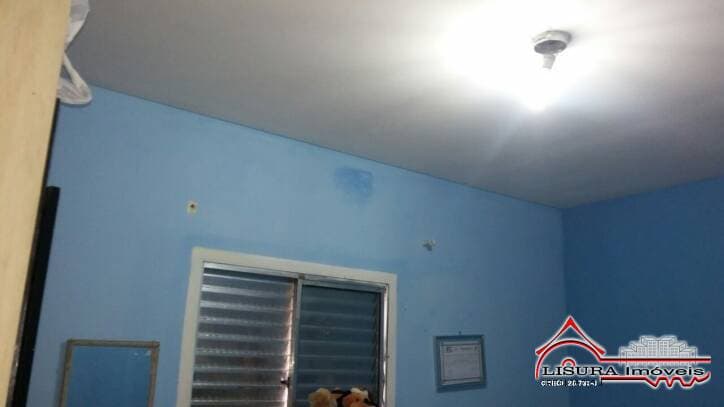 CASA NO PQ IMPERIAL JACAREÍ SP — foto 7