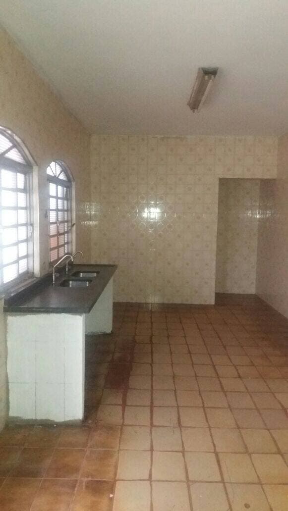 CASA COMERCIAL NA ADHEMAR DE BARROS JACAREÍ SP 2 MIL M² — foto 8