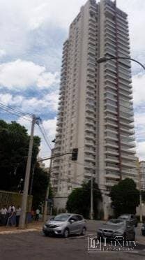 DEBRUÇADO E COM VISTA ETERNA PARA O PARQUE DO IBIRAPUERA — foto 7