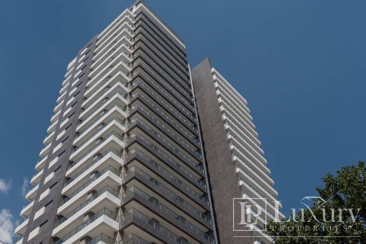 NOVÍSSIMO EM PINHEIROS - 332m² - 4 SUÍTES - 4 VGS DEMARCADAS — foto 4