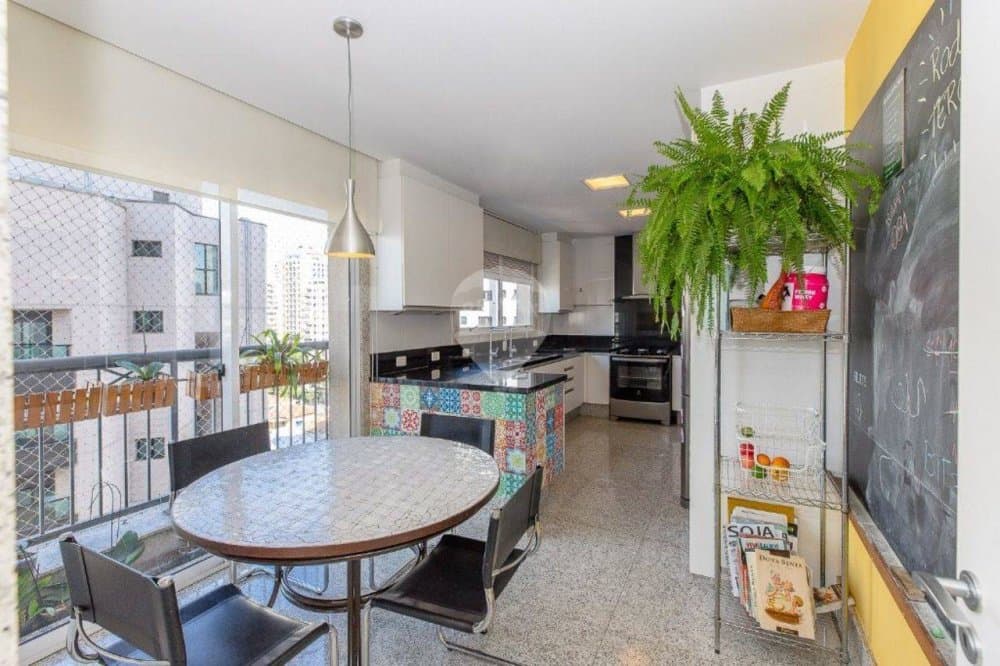 Apartamento - São Paulo, SP no bairro Moema — foto 5