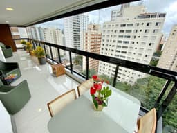 Apartamento - São Paulo, SP no bairro Moema